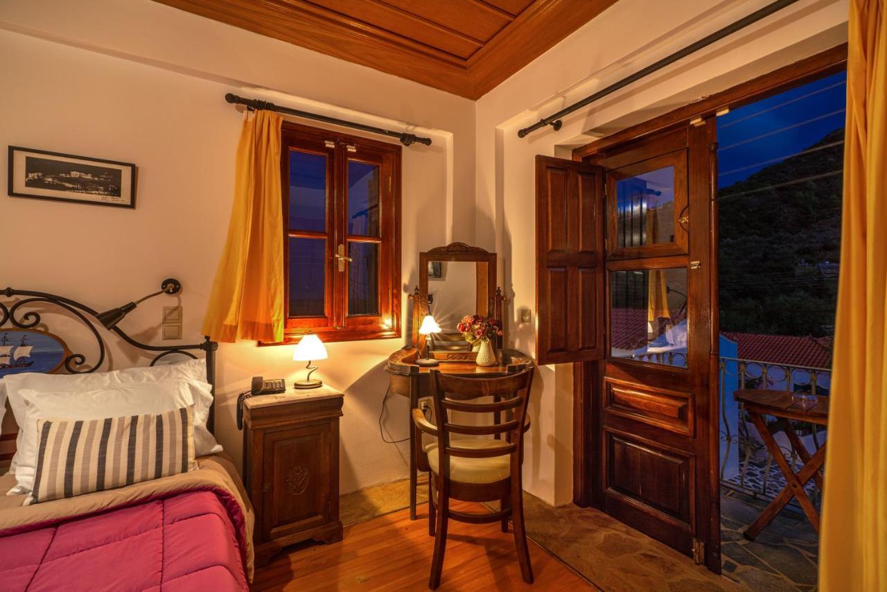 Hotel Paraliako Kyparissi Кипарисия Экстерьер фото