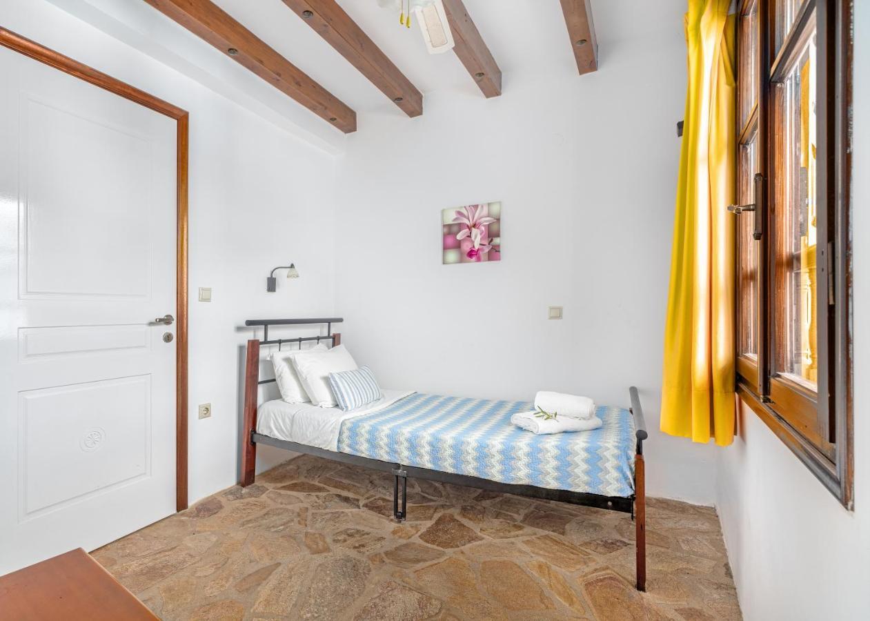 Hotel Paraliako Kyparissi Кипарисия Экстерьер фото