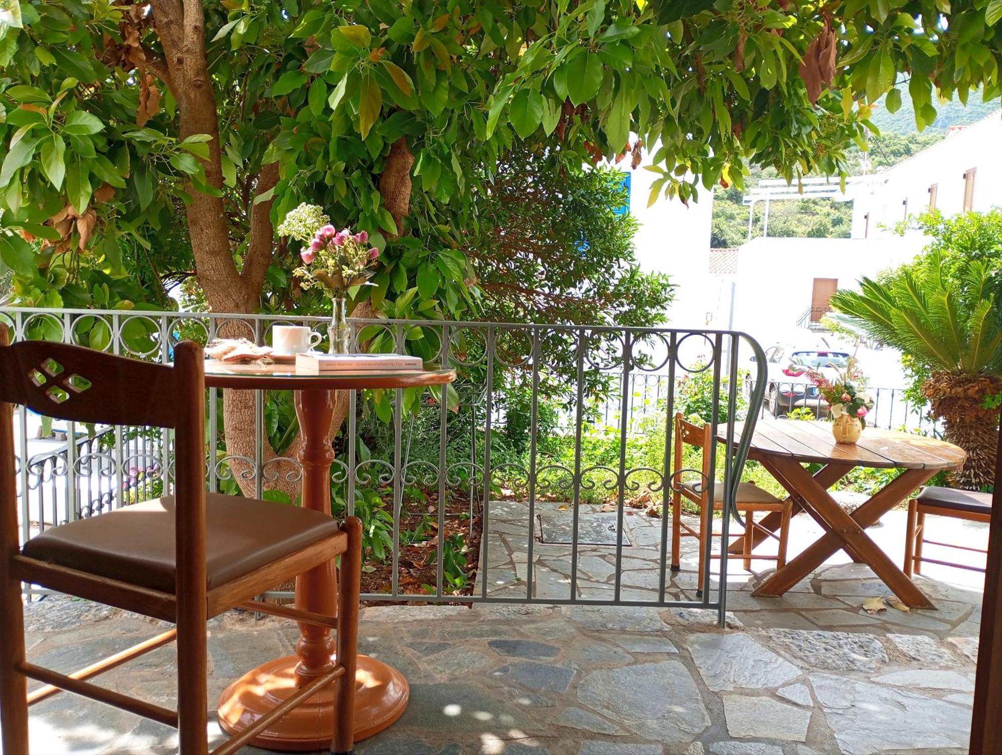 Hotel Paraliako Kyparissi Кипарисия Экстерьер фото