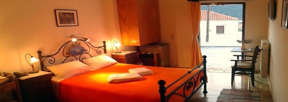 Hotel Paraliako Kyparissi Кипарисия Экстерьер фото